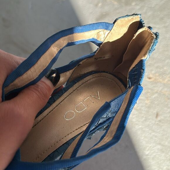 Blue Strappy Women's Heels - Snake Skin ALDO - Size 8 Heels - Picture 5 of 7